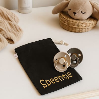 Organizer | Speentje | Gifts by M | Speenzakje | Luiertas | Opbergzakje | Hygiënisch | Baby | Trekkoord | Katoen | Zwart | Goud | Kraamcadeau