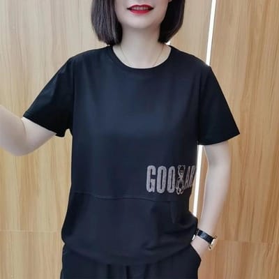 T-shirt met korte mouwen voor dames Nieuwe zomer Los en slank shirt voor moeders van middelbare leeftijd Modieuze zomertop 5XL zwart