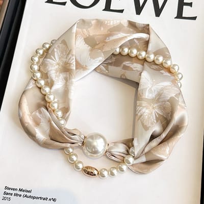 Magnetische sluiting sjaal - bedrukte halsdoek - imitatie zijde - veelzijdige dunne nekwarmer - ook te gebruiken als blouse, sjaal of decoratieve accessoire - (Lange kralen) vlinder gewicht, 47 * 13cm