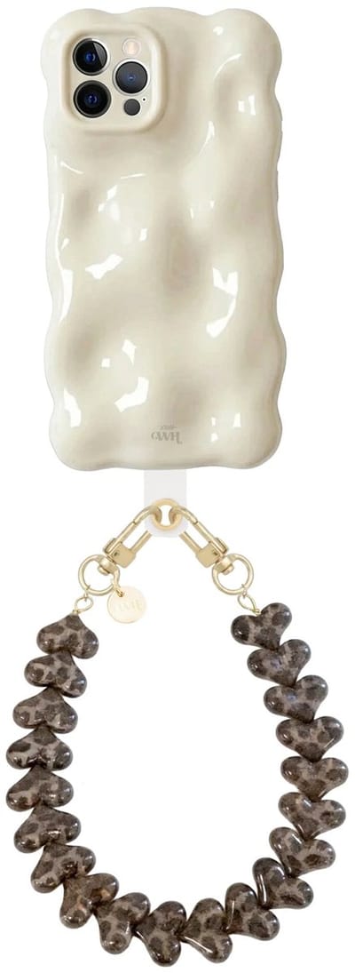 xoxo Wildhearts Bubbly case Cloud Dancer - Funky Hearts (Leopard) - geschikt voor iPhone 12 Pro Max - Hoesje met telefoonkoord - golvend hoesje met hartjesketting - Telefoonhoesje met afneembaar koord - schokbestendig - Beige / Luipaardprint