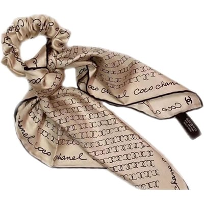 Chanel Logo Print Zijden Haarelastiekje Dames Haaraccessoires Champagne AA8028-B07406-NG546 Champagne,One Size beige