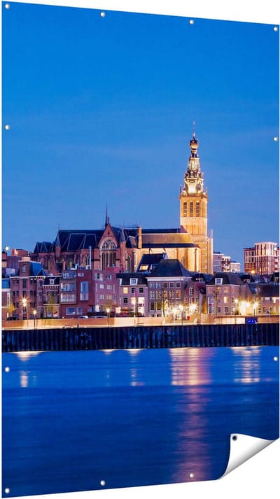 Gards Tuinposter Nijmegen Skyline met de Waal Rivier - 120x180 cm - Tuindoek - Tuindecoratie - Wanddecoratie buiten - Tuinschilderij