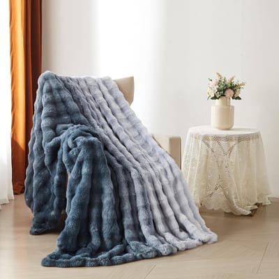 Luxe Pluche Knuffeldeken Warm en Zacht met Kleurverloop voor Bed en Bank