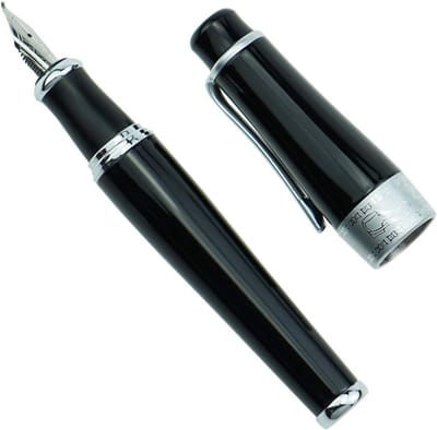Stijlvolle vulpen met gebogen punt in zwart, perfect voor dagelijks gebruik en schrijven