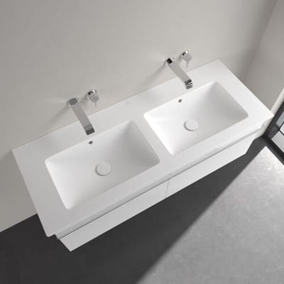 Villeroy & Boch Venticello cabinet double washbasin 130 x 50 cm without tap hole 4111DJ01