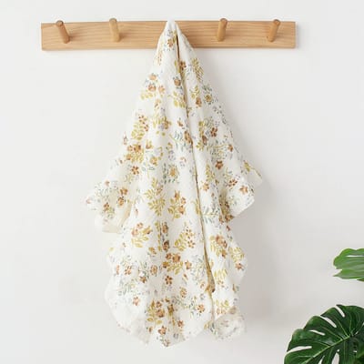 Hydrofiele doek XL - Swaddle - Baby muslin swaddle - Kraamcadeau - Katoenen mousseline baby deken - Baby badhanddoek - Ruffels - 90x70 - Bloemetjes