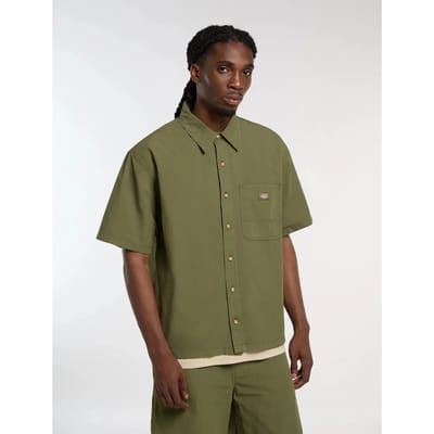 groene cipress man groen shirt