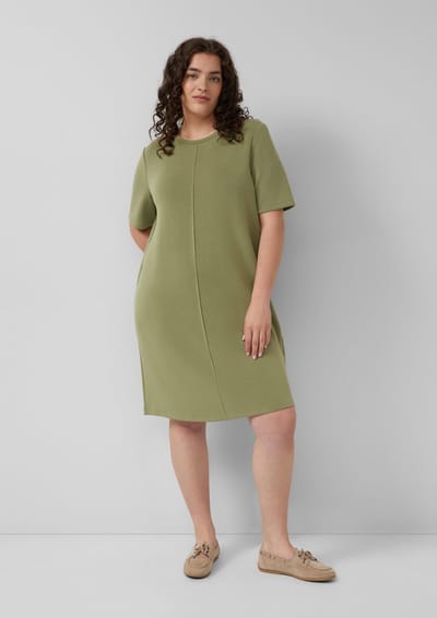 Vrouwelijke jurk van gemengde modal met ribbels en ronde hals s.Oliver
