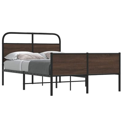 vidaXL - Bedframe - zonder - matras - bewerkt - hout - bruin - eikenkleur - 135x190 - cm