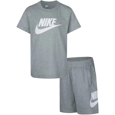 Kinder t-shirt en korte broek set Nike Club