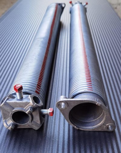 Torsieveer Paar - Garagedeur Veren - Deur Reparatie - Verzinkt Veerstaal - 50x5.5x588 mm - Zilverkleurig