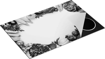 Chefcare Inductie Beschermer Groente op een Witte Achtergrond - Groentes - Zwart Wit - 80x50 cm - Afdekplaat Inductie - Kookplaat Beschermer - Inductie Mat