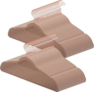 SONGMICS - Kledinghangers - Kledinghangers Fluweel - Set van 50 - Antislip - 360° Draaibare Haak - Ruimtebesparend