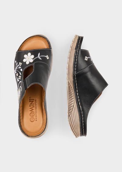 Leren sandaaltjes met bloemenmotief - zwart - Gr. 38 van Goldner Fashion