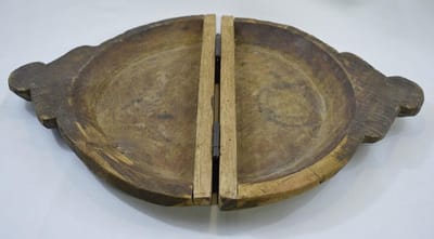 ZoeZo Design - robuust - stoer - sober - houten - openklapbare schaal - uit Indonesië - 37x31x4 cm - houtsnijwerk - decoratieschaal - robuust houten schaal