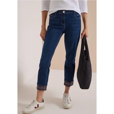 Jeans met Straight Leg pijpen en omgeslagen boorden