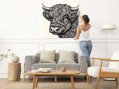 Line art schotse hooglander schilderij | Schotse hooglander omlijst met sierlijke lijnen en kleurenpracht | Kunst - 30x30 centimeter op Dibond | Foto op Dibond
