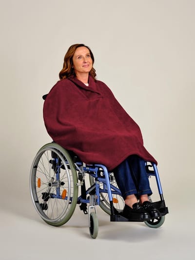 Zomer rolstoelcape | Rolstoelcape Dames | Rolstoel zomer poncho | 4Care | Donkerrood