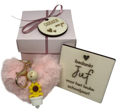 Cadeaudoosje Juf | ROZE | hartje | pompom | liefste juf | einde schooljaar | kleine attentie | de liefste ben jij | topper | cadeau