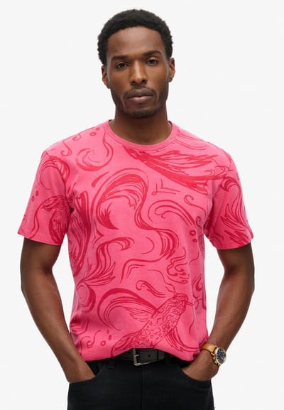 Superdry T-shirt Vintage Overdye Printed Tee M1011891a Fuchsia Mannen Maat - M