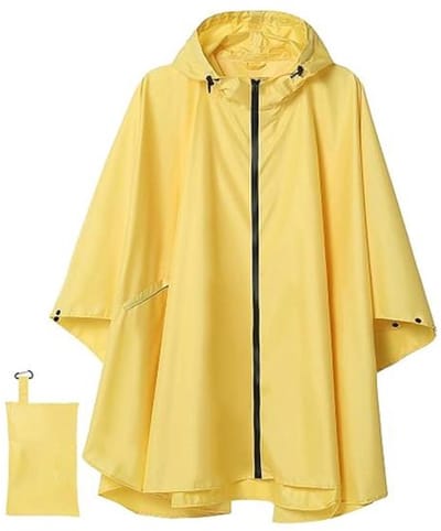 KZQ Waterdichte Lichtgewicht Poncho - Herbruikbaar, met capuchon, zakken, scheurvast, ademend - Unisex, ideaal voor buitenactiviteiten, wandelen, muziekfestivals, etc. - 143 cm breed - Geel