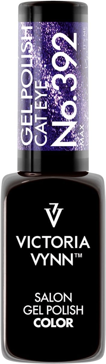 Nieuw! Victoria Vynn – Salon Gelpolish 392 Cat Eye Max – Cat Eye Paars - paarse metallic gel polish - gellak - lak - glitter - glitters - nagels - nagelverzorging - nagelstyliste - uv / led - nagelstylist - callance