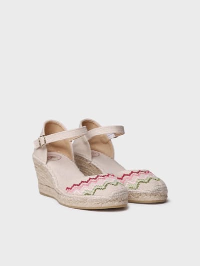 Vegan espadrille met sleehak en kruissteekborduurwerk | JESSIE