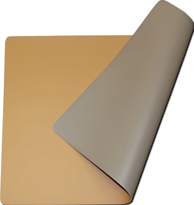 Lunar Placemats Set van 4 – Dubbelzijdig Zand & Taupe – 30x43 cm – Leerlook Kunstleer – Afwasbaar – Onderlegger & Tafeldecoratie