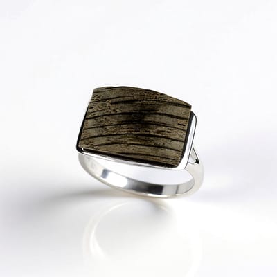 Cavill - Zilveren ring - 925 Sterling zilver - 1,9 ct antieke Poolse Veeneik cabochon - handgepolijst - unieke herenring - naturel houtnerf