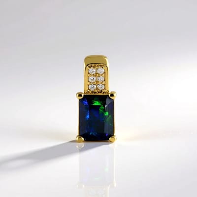 Cavill - Zilveren Hanger - 925 Sterling Zilver Verguld - Mezezo Opaal 0,908 ct Achthoekig - 6 Tanzania Zirkonen 0,069 ct - Luxe Opal Sieraden