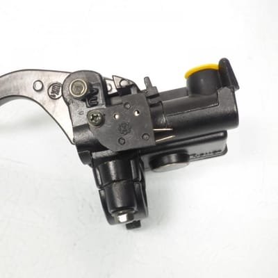 Maître cylindre frein avant origine pour Scooter Yiying 50 Flashy TB6A-040300000 MC av Neuf