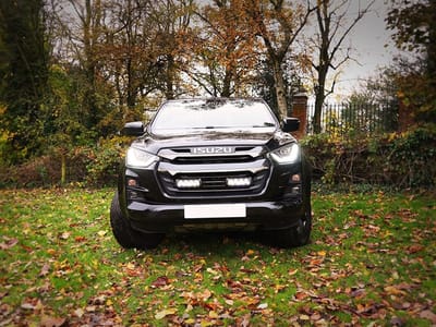 Grille Kit - Lazer - Triple-R 750 - Set - Isuzu - D-Max - 2024+