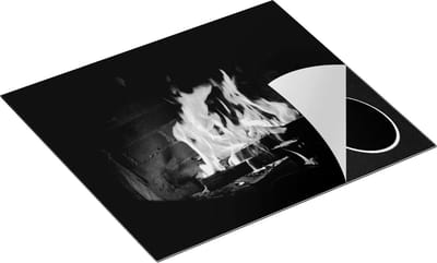 Chefcare Inductie Beschermer Open Haard in Huis van Bakstenen - Zwart Wit - 60x50 cm - Afdekplaat Inductie - Kookplaat Beschermer - Inductie Mat