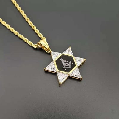 Bijoux Populaires Rétro Maçonnique Hexagramme Zircon Pendentif en Alliage pour Homme gray