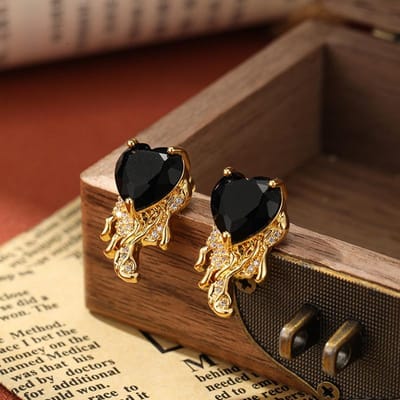 Dames Licht Luxe Design Elegante Zirkonia Hartvormige Oorbellen Modieus En Veelzijdig Niche Design Oorbellen black
