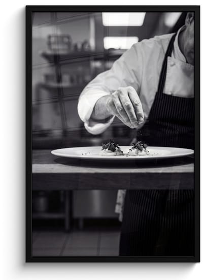 Poster in lijst - Fotolijst 60x90 cm - Posters - Chef - Garnering - Gerecht - Posterlijst zwart - Decoratie - Wanddecoratie woonkamer - Muurdecoratie slaapkamer