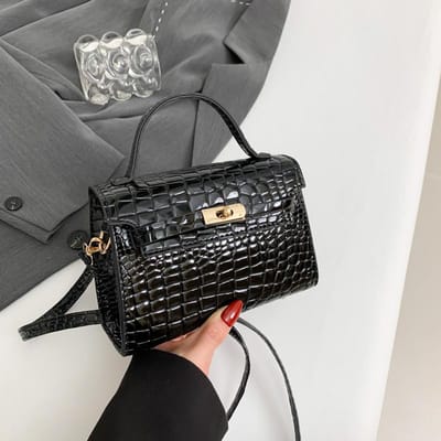Lente en Zomer Nieuwe Stijl Forenzen Modieus Hoge waarde Effen Kleur Eenvoudige Handtas Enkele Schouder Crossbody Kleine Vierkante Tas black
