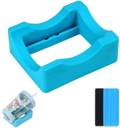 Dailygoods- Bekerhouder Antislip - Siliconen Bekerhouder - Geschikt voor Diverse Cupmaten - Inclusief Schraper - Duurzaam - Afmetingen 10,5 x 8,7 x 3,7 cm - Bekerstandaard
