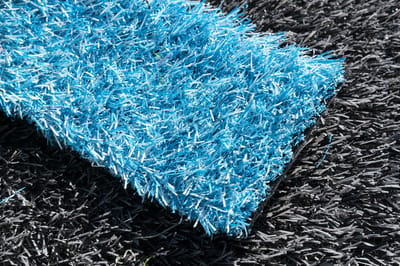 Blauw Turquoise Kunstgras 2 x 12 meter - 25mm ✅ Nederlandse Productie ✅ Waterdoorlatend | Tuin | Kind | Dier