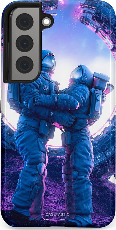 Casetastic Hoesje Geschikt voor Samsung S22 - Stijlvolle Beschermende Duo-layer Case - Ruimtereis vol liefde