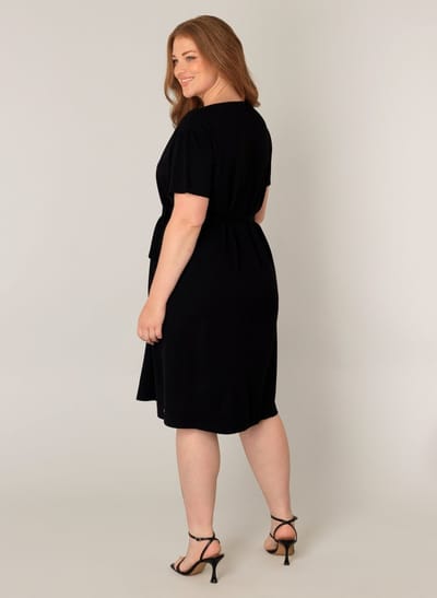BASE LEVEL CURVY Yenna Dresses - Black - maat 1(48)