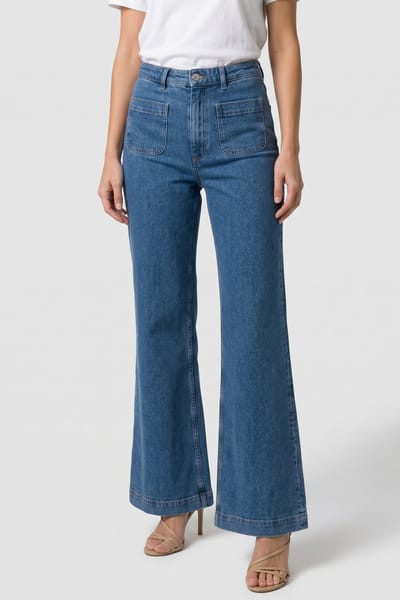 & Other Stories Teri Denim Saved Blue Größe: W31 | Ausgestellte Hosen Outlet | Damen | Blau