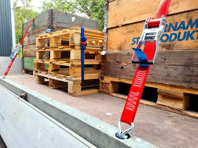 JUMBO heavy duty 2 delig spanband met ratel en J haken 9 m 50 mm 2000/4000 KG TUV gecertificeerd, conform EN-12195-2