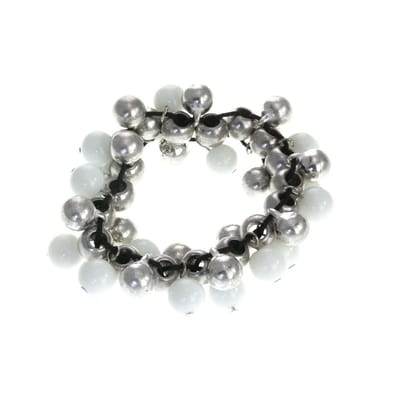 Behave - Armband zilverkleur met witte kralen - Tijdloos cadeau