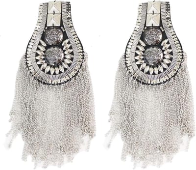 Punk Epaulettes met Fringes en Tassels voor Kostuumfeesten, Podiumshows en Uniformdecoratie - Unisex Zilver