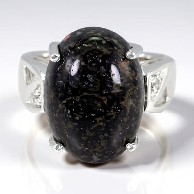 Cavill - Zilveren Damesring - 11,83 ct Luipaard Opaal en Witte Topazen - 925 Sterling Zilver - Elegante Ovale Cabochon - Modern Natuurdesign