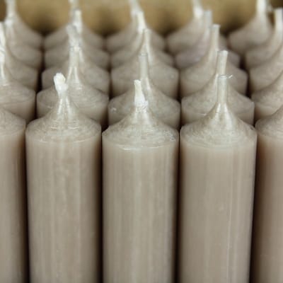 Set van 16 Lange Stearinekaarsen Taupe 25 cm - Roetarm en Lang Brandend