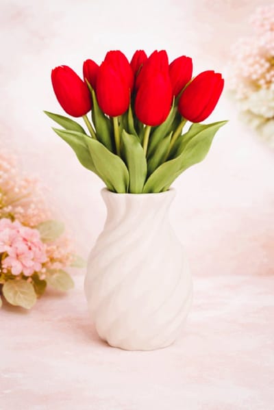 Goods - Zijden bloemen - Rode Tulpen - Excl. Vaas - 7 stuks - Hoogte 31 cm