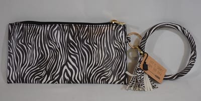 ZoeZo Design - tasje - polstasje - festivaltasje - met armring - 20 x 10 cm - met rits - zwart - wit - zebraprint