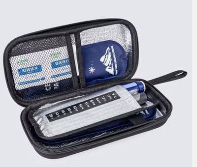 Insuline/ GLP-1 Koeltas / Etui inclusief 2 Icepacks – Hardcase voor goede bescherming - Voor Insuline, Ozempic, Mounjaro, Wegovi, GLP-1 & Andere Medicatie - Geschikt voor handbagage